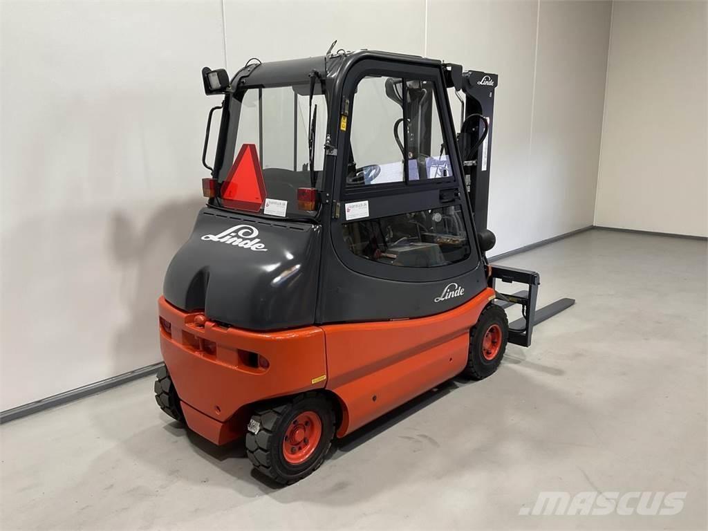 Linde E25P - 02 Empilhadores eléctricos