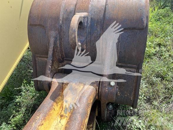 Komatsu PC200 Baldes