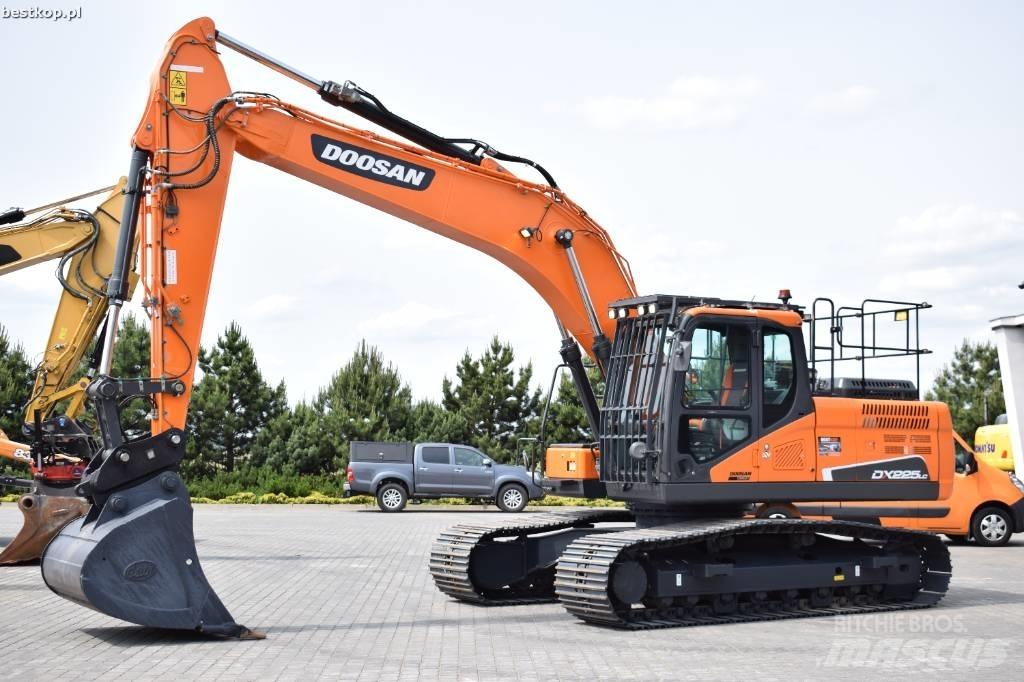 Doosan DX 225 LC-5 Escavadoras de rastos