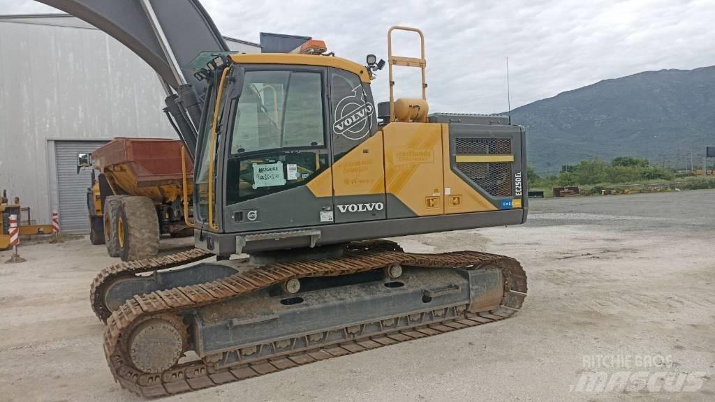 Volvo EC 250 EL Escavadoras de rastos