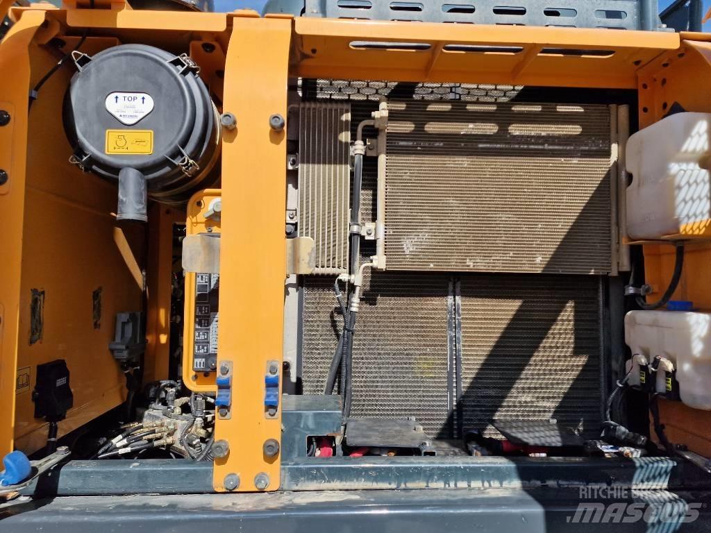 Hyundai HX 220 L Escavadoras de rastos
