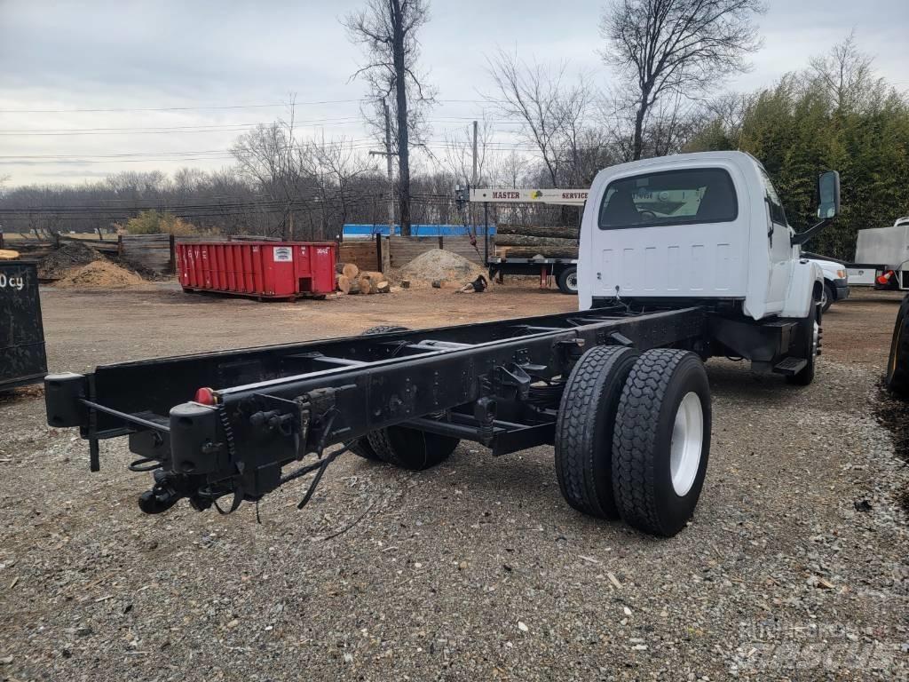 GMC C8500 Camiões de chassis e cabine