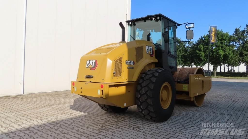 CAT CS 74 B Cilindros Compactadores monocilíndricos