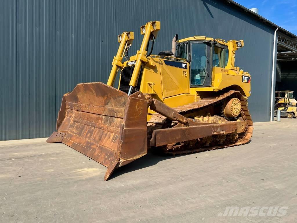 CAT D8T Dozers - Tratores rastos