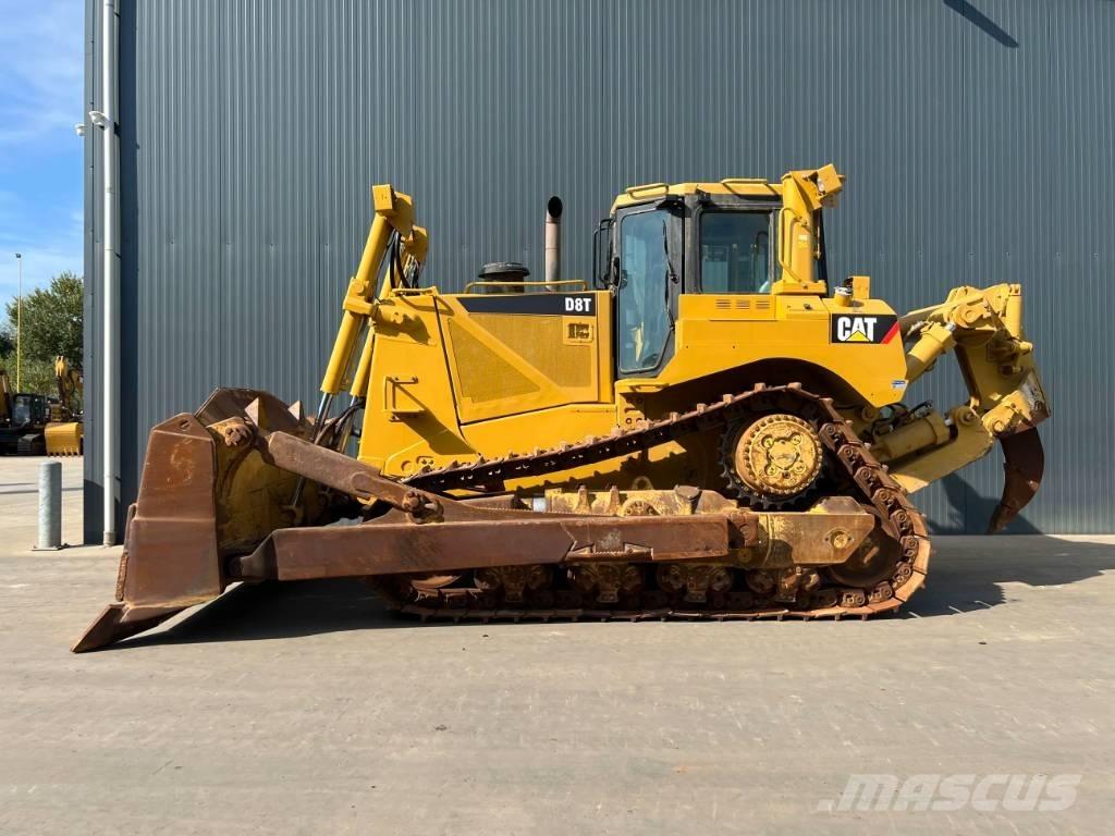 CAT D8T Dozers - Tratores rastos