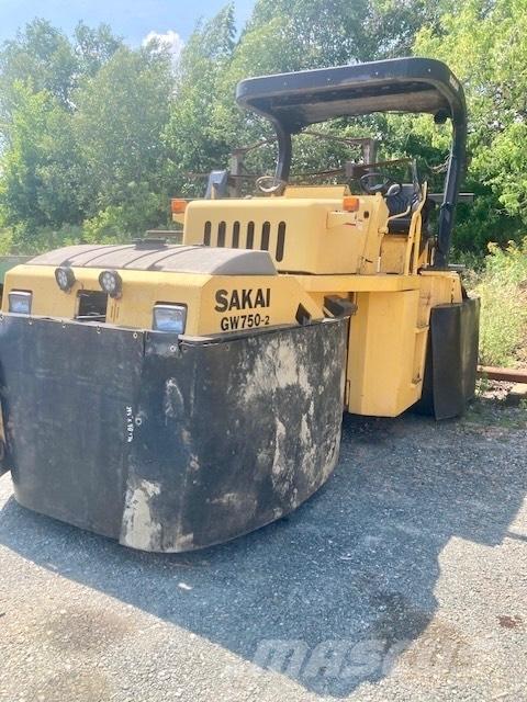 Sakai GW 750-2 Pavimentadoras de asfalto