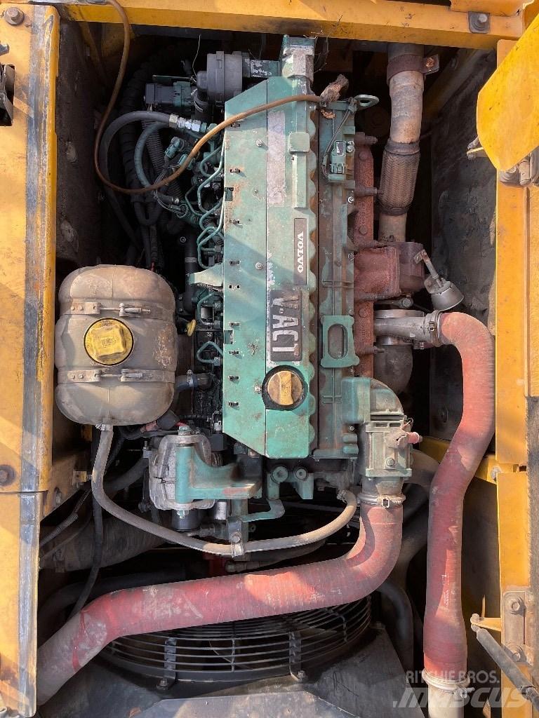 Volvo EC 210 C L Escavadoras de rastos