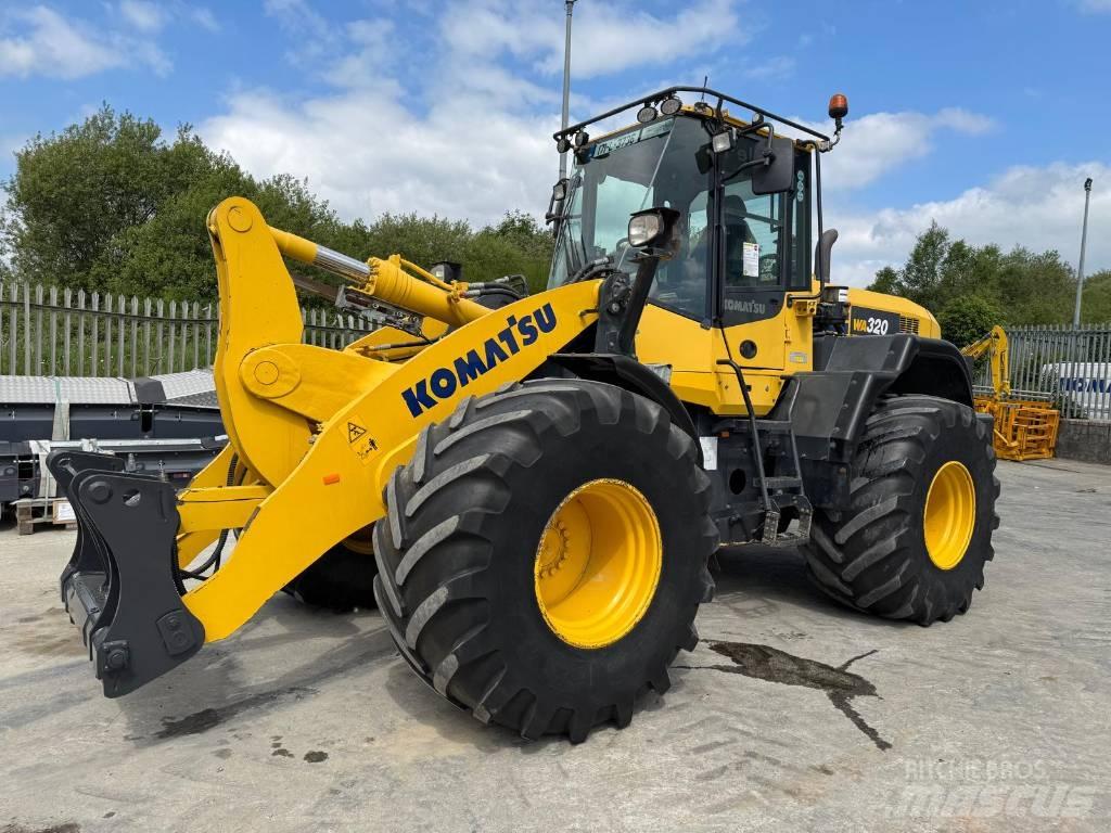 Komatsu WA320-7 Pás carregadoras de rodas