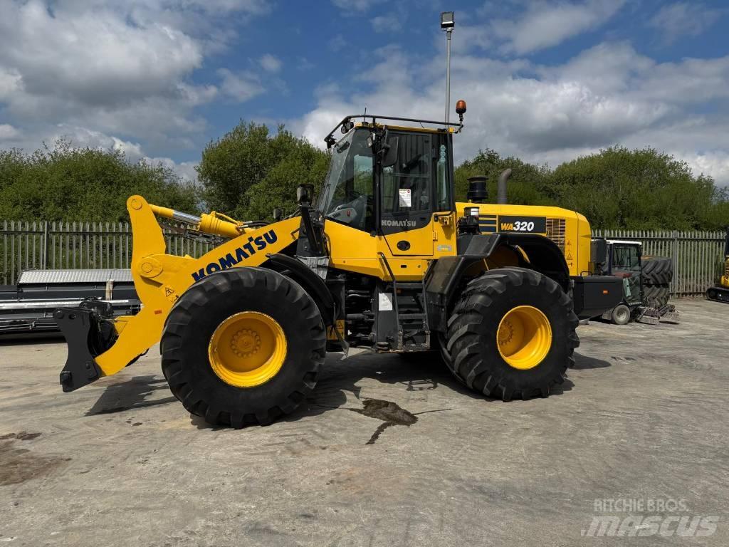 Komatsu WA320-7 Pás carregadoras de rodas