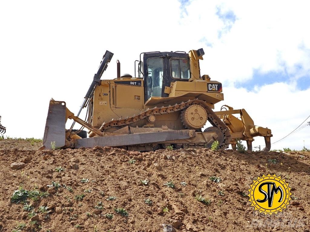 CAT D 6 T XL Dozers - Tratores rastos