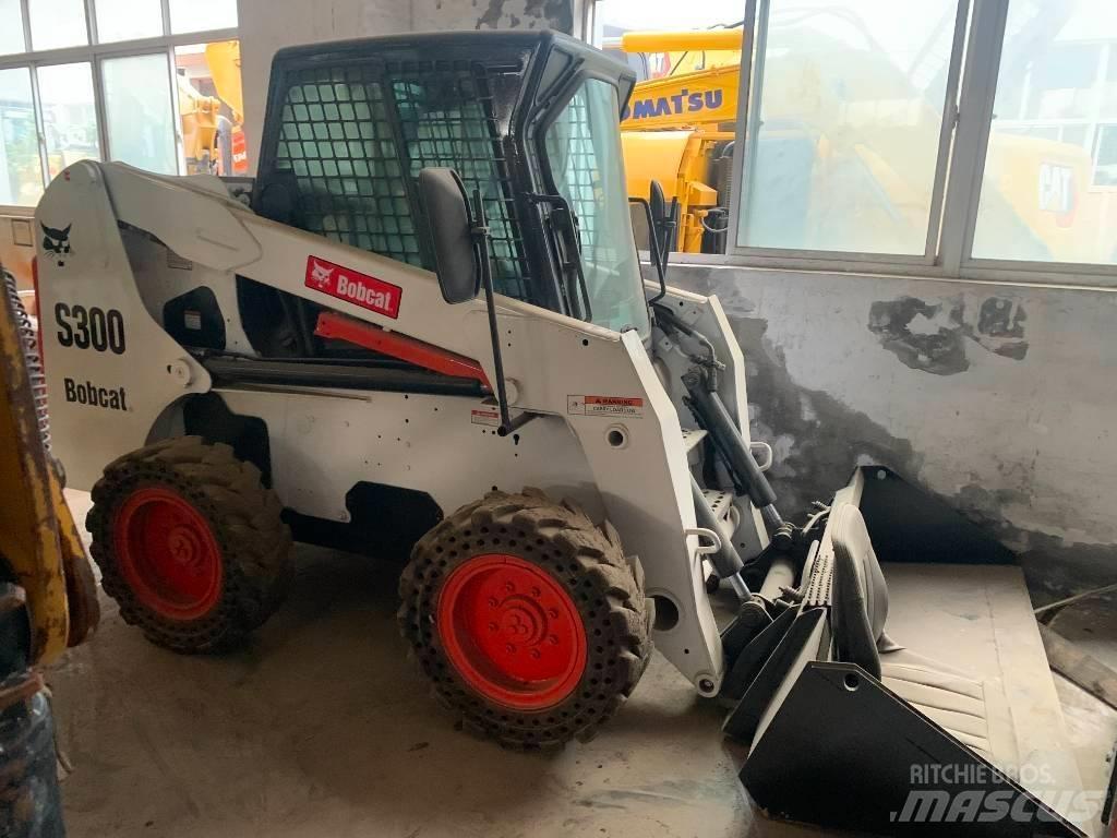 Bobcat S 300 Carregadoras de direcção deslizante
