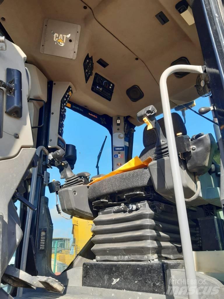 CAT M 140 M 2 Motoniveladoras