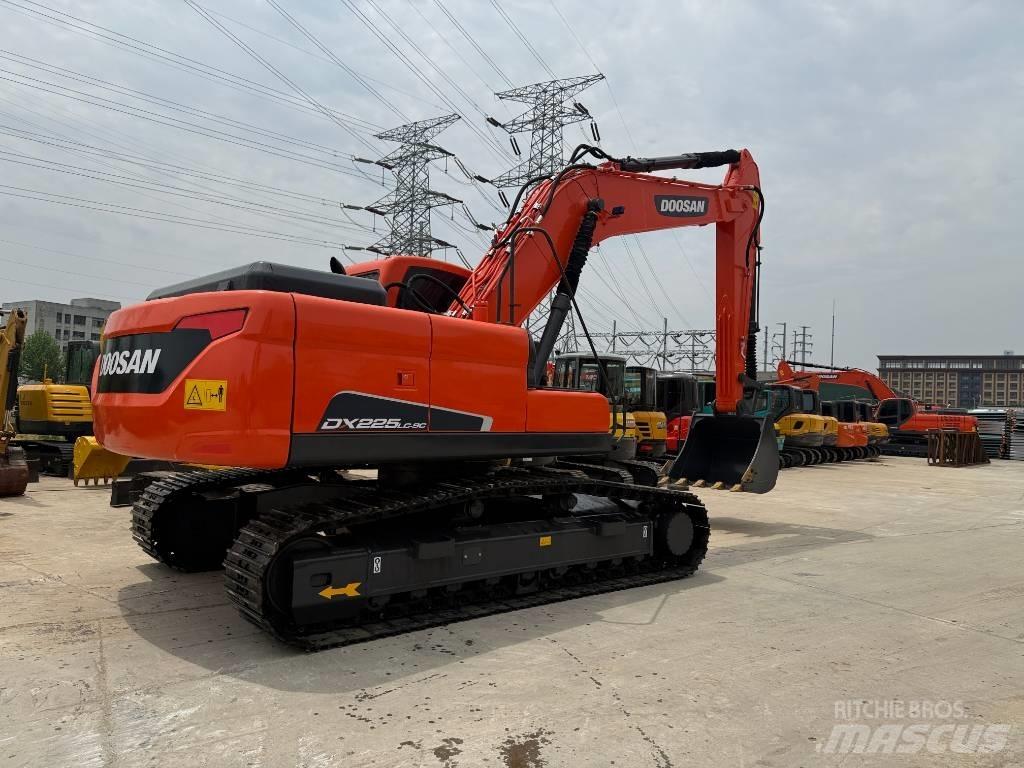Doosan DX 225 LC-9C Escavadoras de rastos