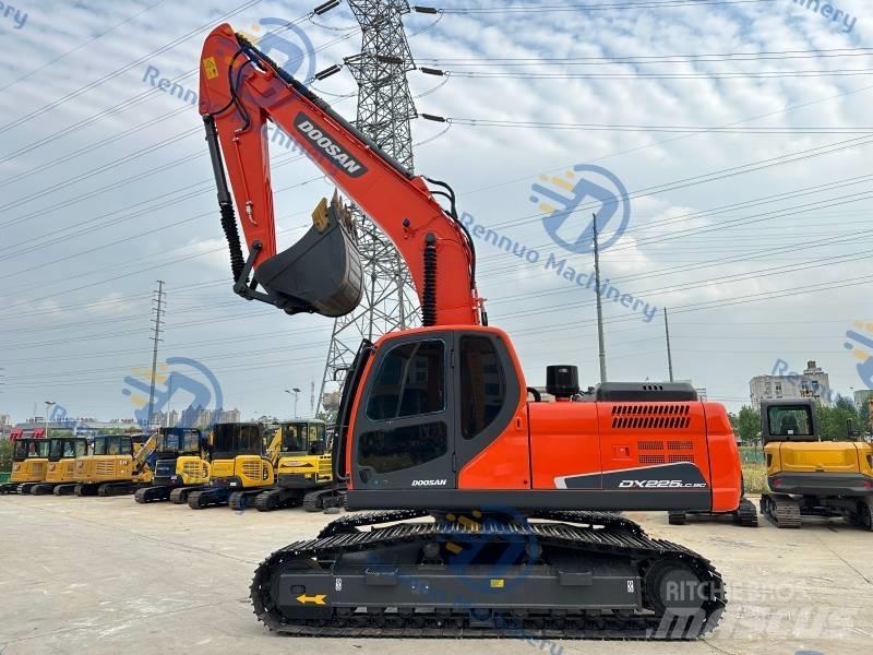 Doosan DX 225 LC-9C Escavadoras de rastos