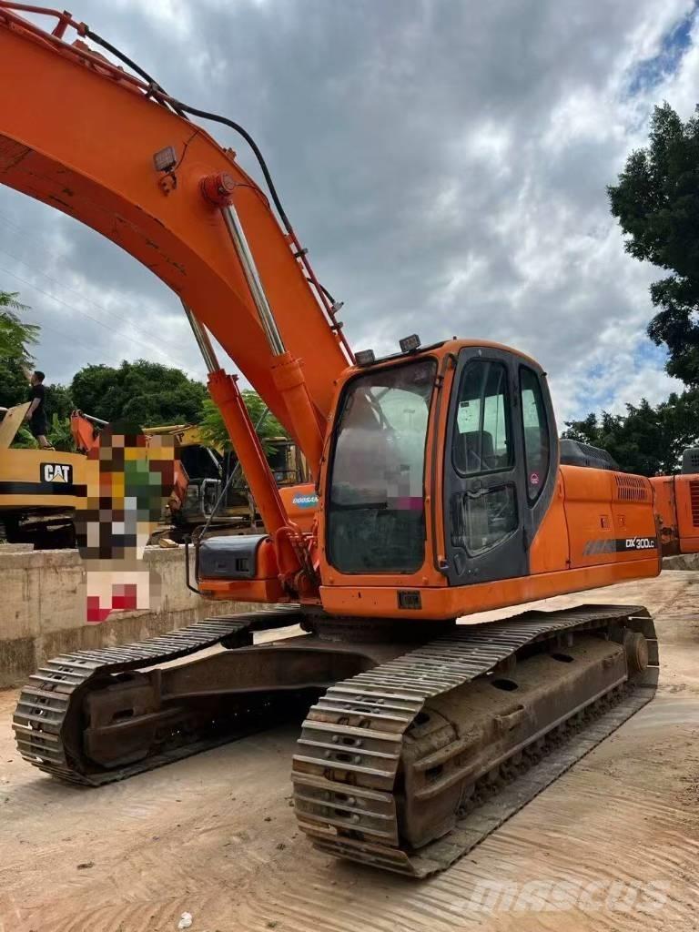 Doosan DX300 Escavadoras de rastos