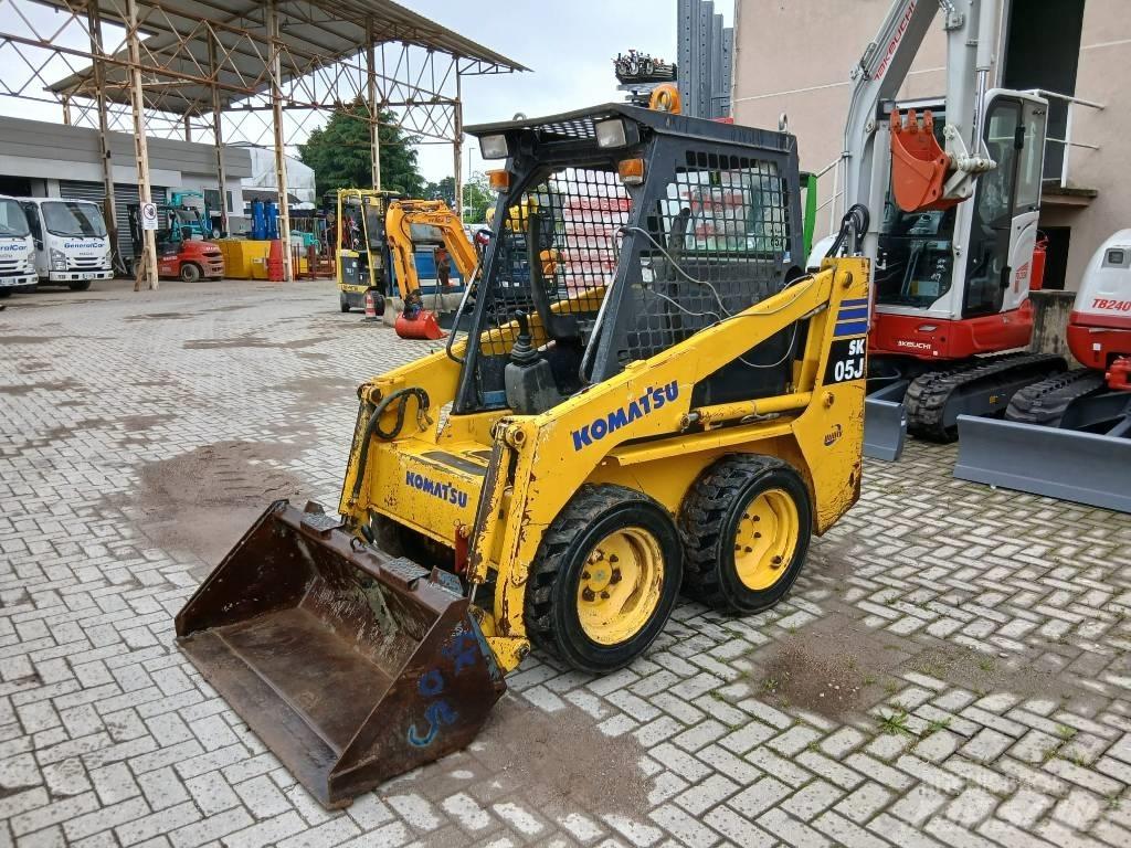 Komatsu SK 05 J Carregadoras de direcção deslizante