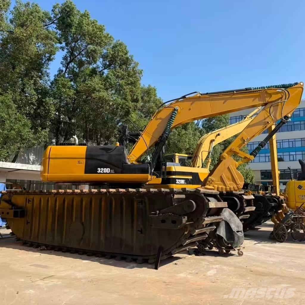 CAT 320 D Escavadoras anfíbias