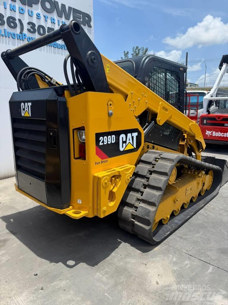 CAT 299 D 2 Carregadoras de direcção deslizante