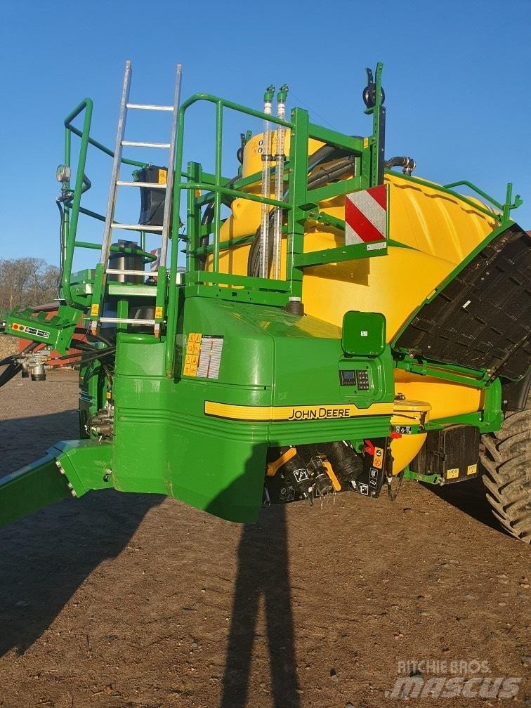 John Deere R975 i Pulverizadores rebocados