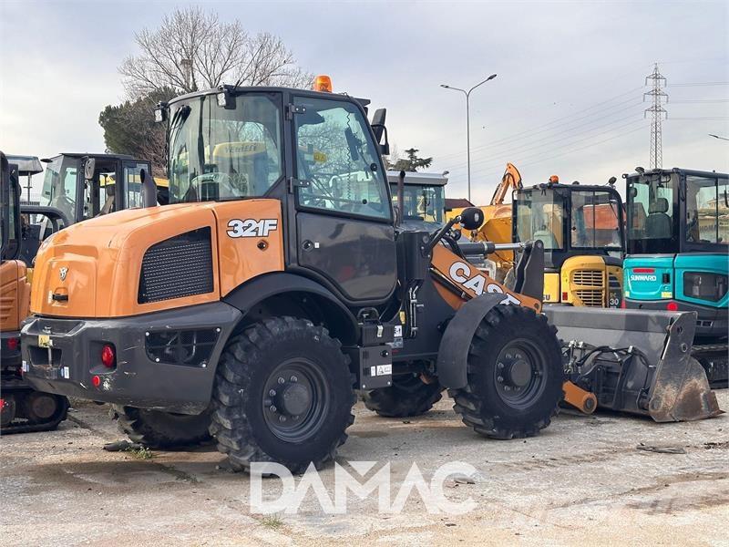 CASE 321F Pás carregadoras de rodas