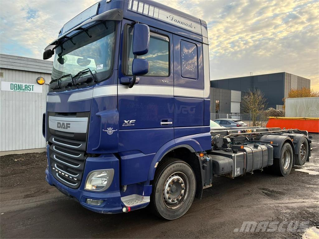 DAF XF 510 FAN Camiões caixa desmontável com elevador de cabo