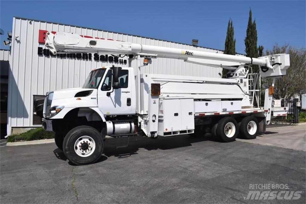 Altec AM900-E100 Plataformas aéreas montadas em camião