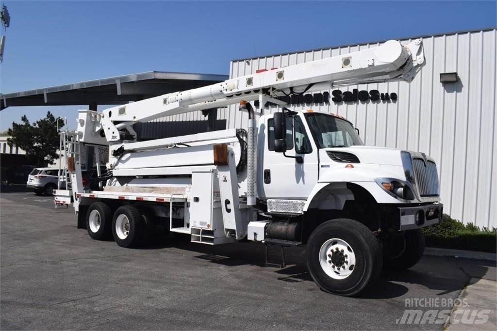 Altec AM900-E100 Plataformas aéreas montadas em camião