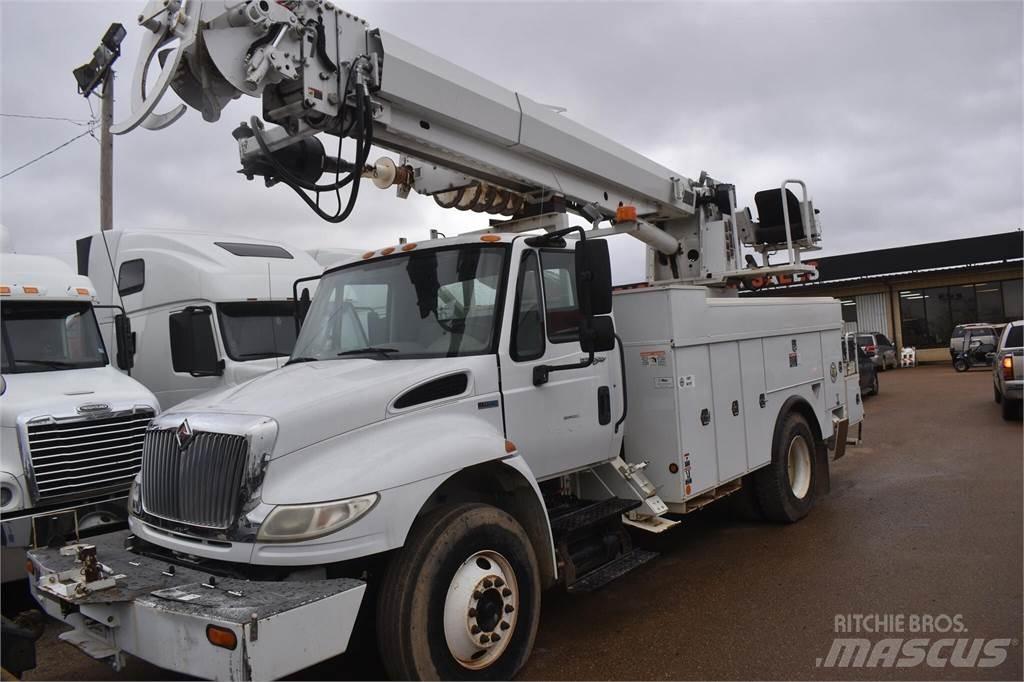 Altec D2045TR Camiões de sonda de perfuração móvel
