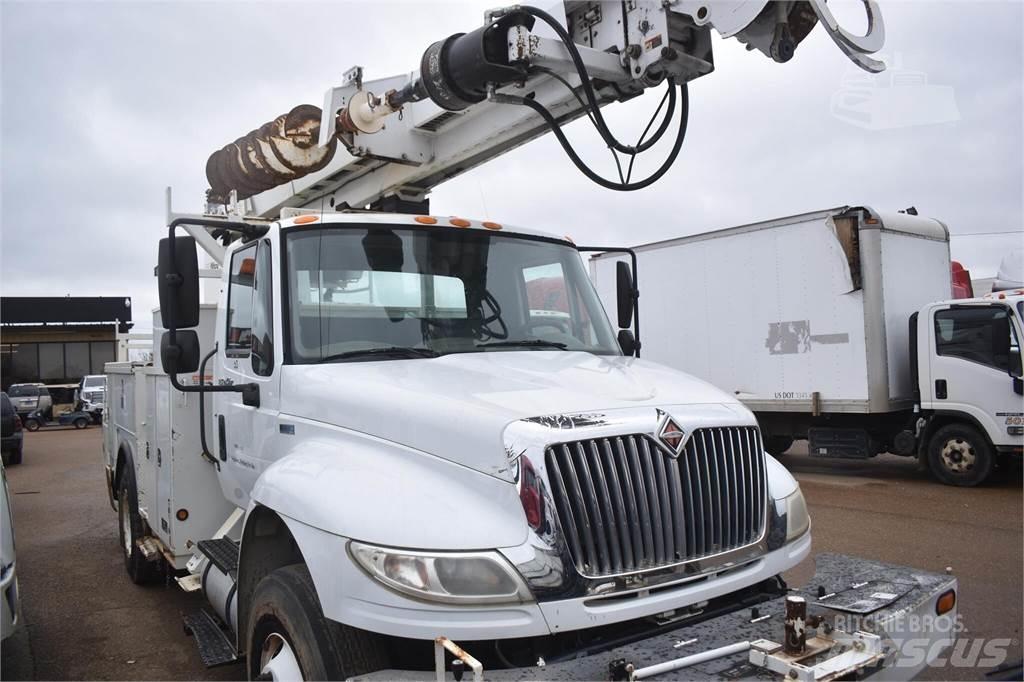 Altec D2045TR Camiões de sonda de perfuração móvel