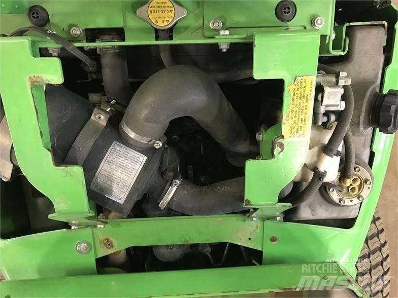 Avant 528 Pás carregadoras de rodas