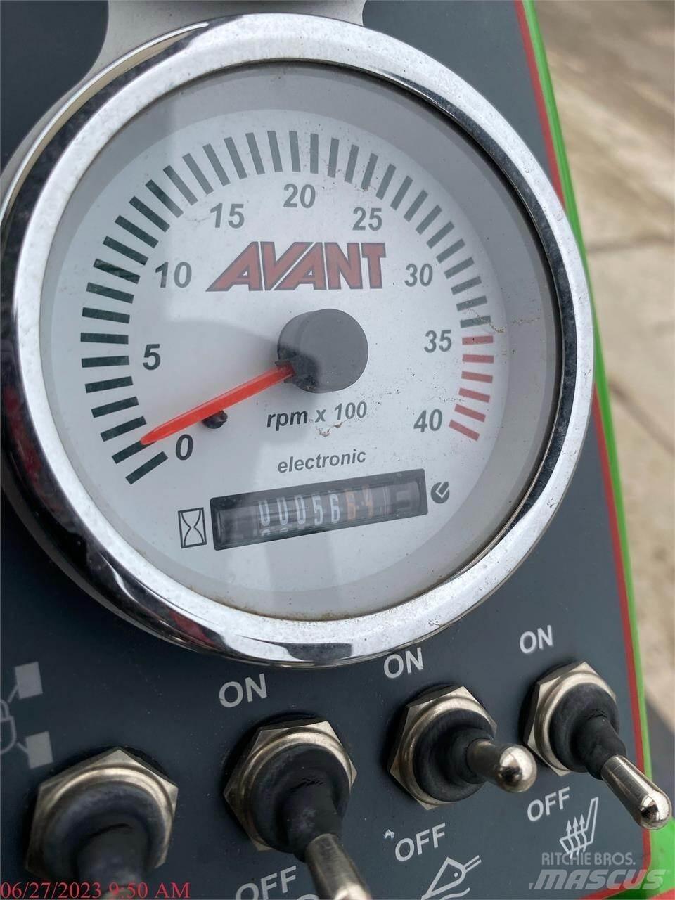 Avant 528 Pás carregadoras de rodas