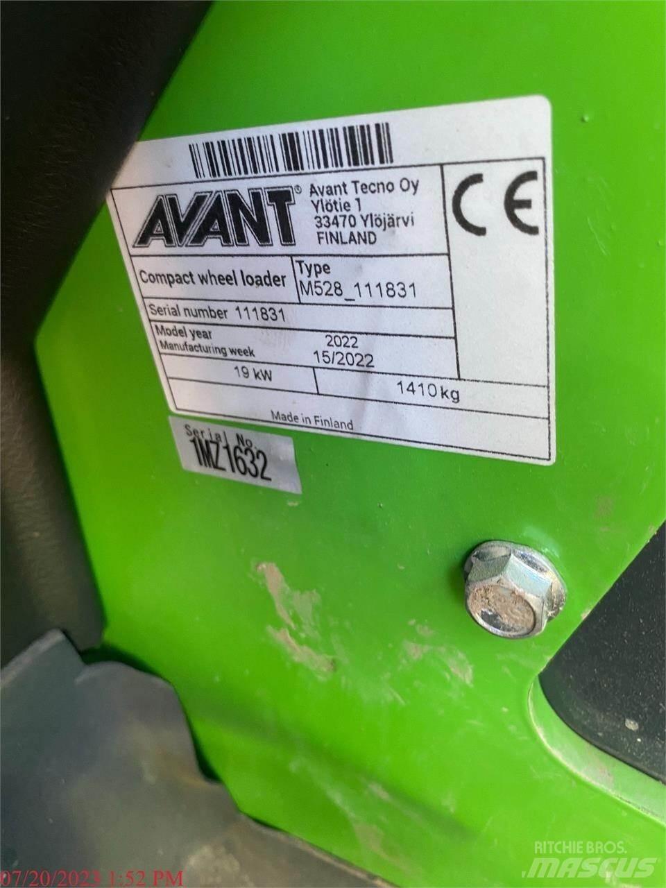 Avant 528 Pás carregadoras de rodas
