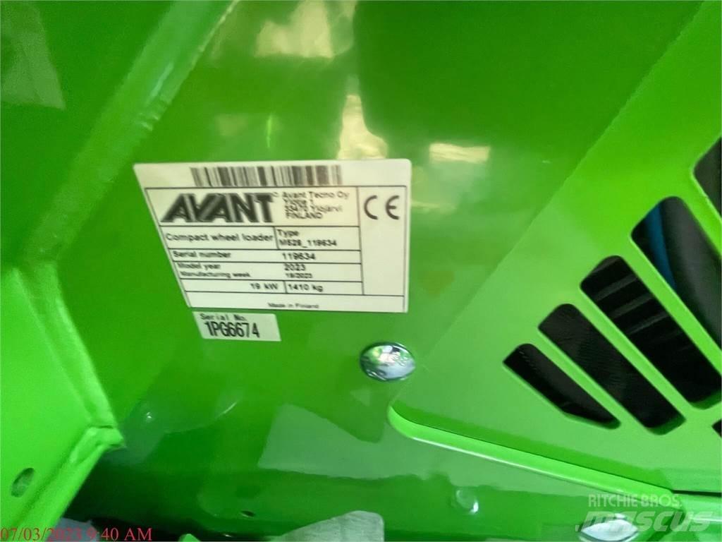 Avant 755I Pás carregadoras de rodas