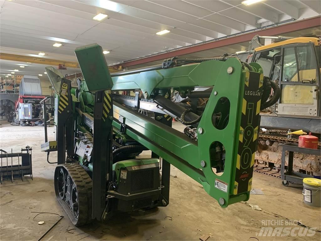 Avant LEGUAN 190 Elevadores braços articulados