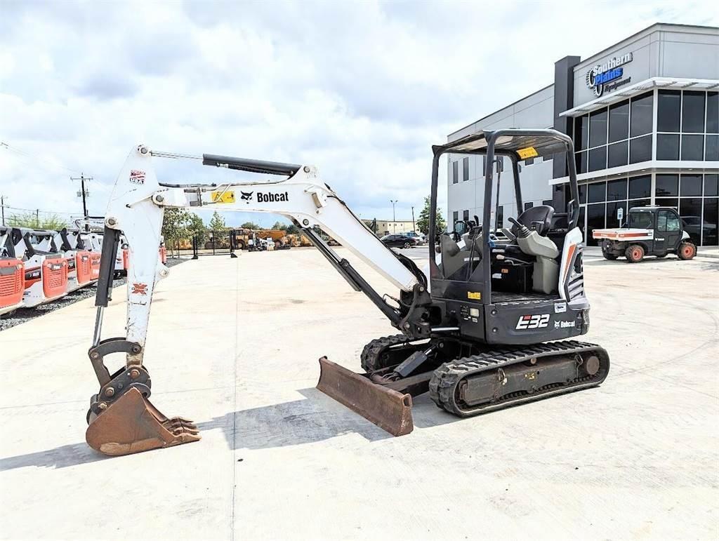 Bobcat E32I Mini Escavadoras <7t