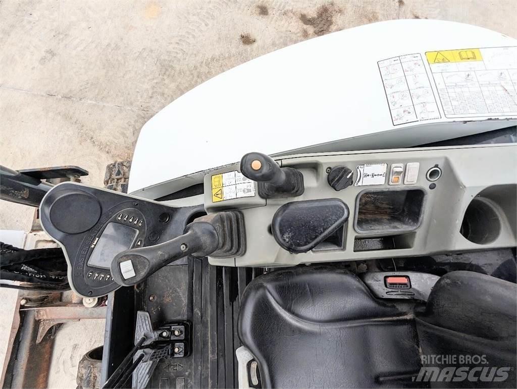 Bobcat E32I Mini Escavadoras <7t