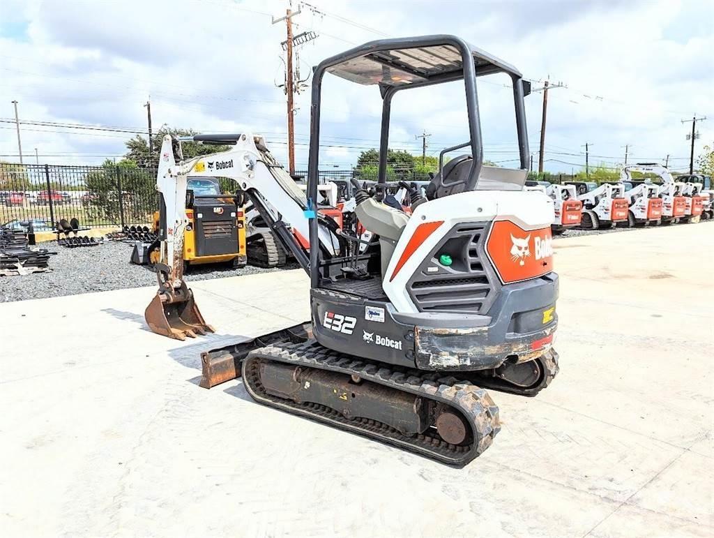 Bobcat E32I Mini Escavadoras <7t