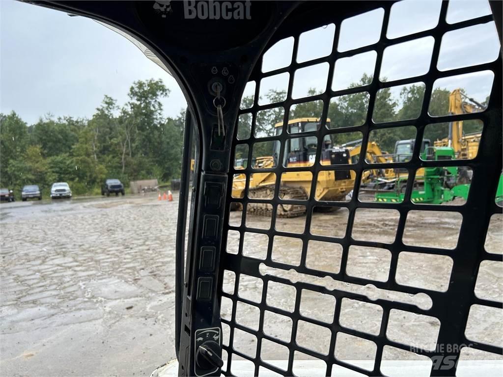 Bobcat T590 Carregadoras de direcção deslizante