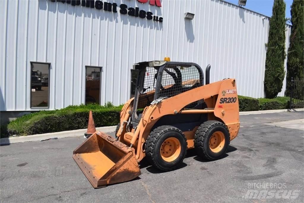 CASE SR200 Carregadoras de direcção deslizante