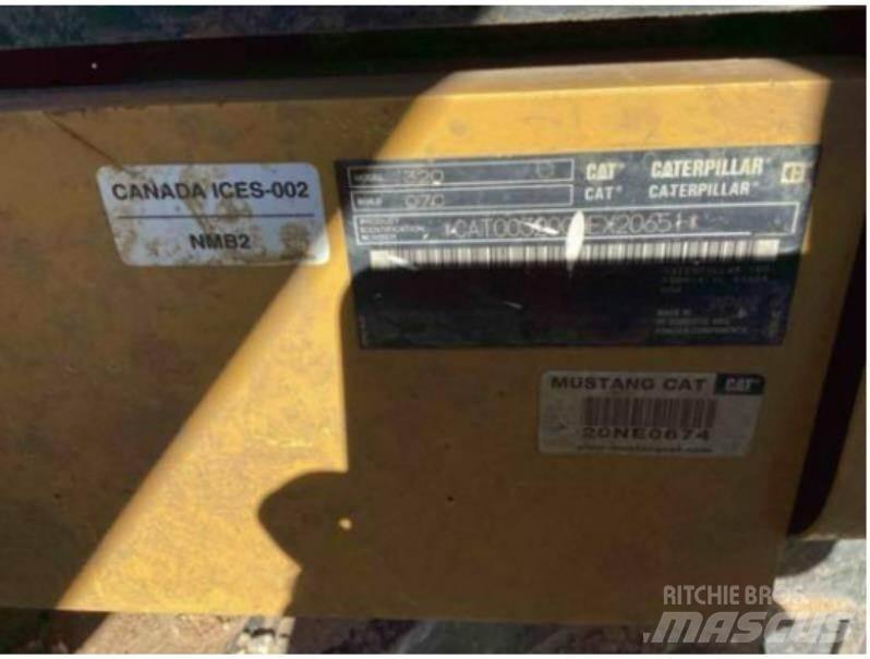 CAT 320 Escavadoras de rastos