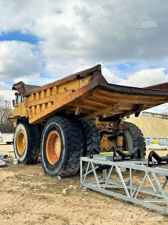 CAT 777B Camiões articulados