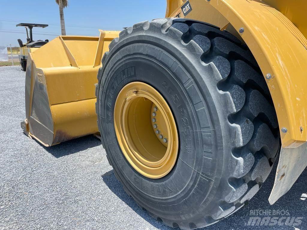 CAT 972M Pás carregadoras de rodas