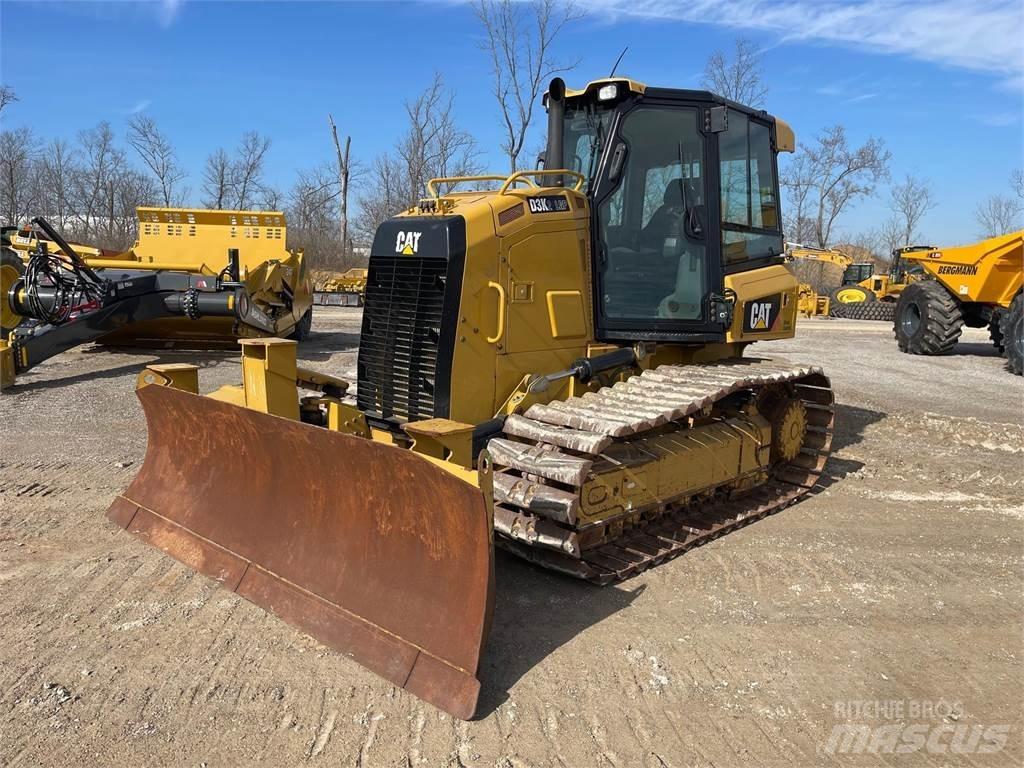 CAT D3K2 LGP Dozers - Tratores rastos
