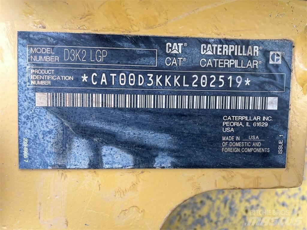 CAT D3K2 LGP Dozers - Tratores rastos