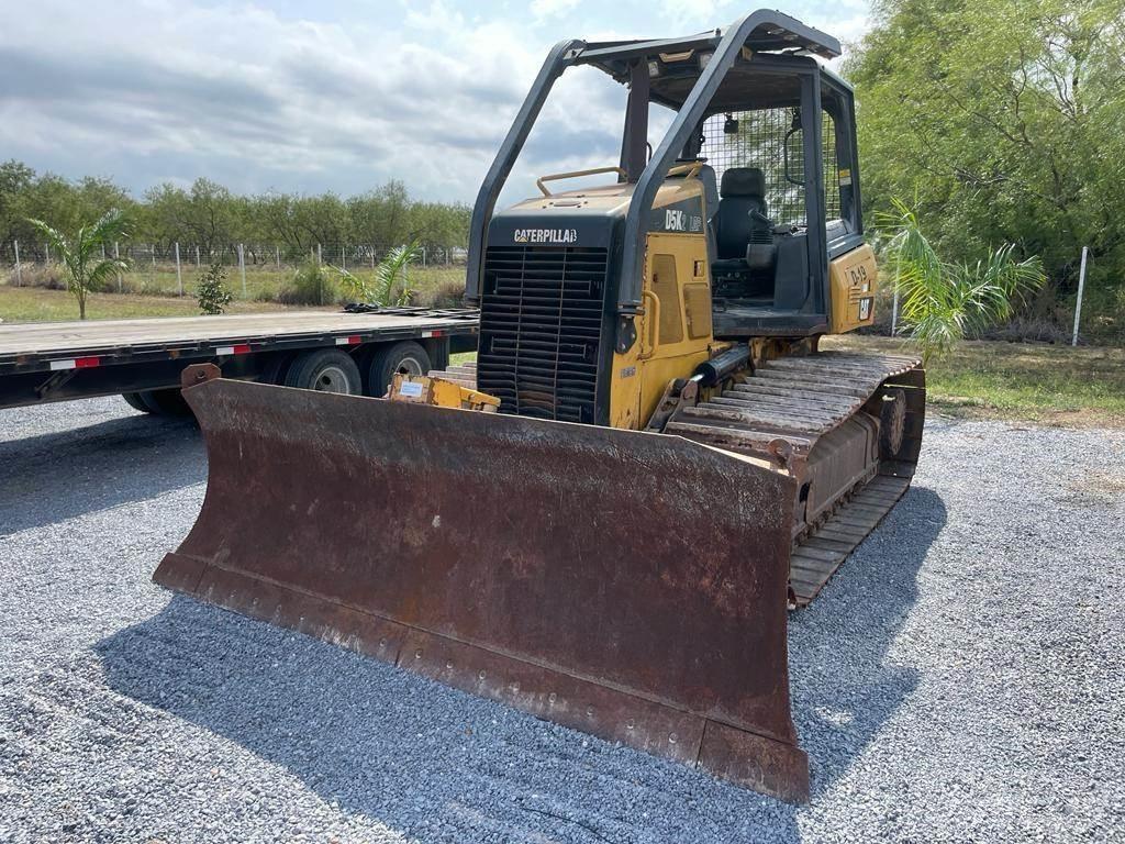 CAT D5K2 LGP Dozers - Tratores rastos