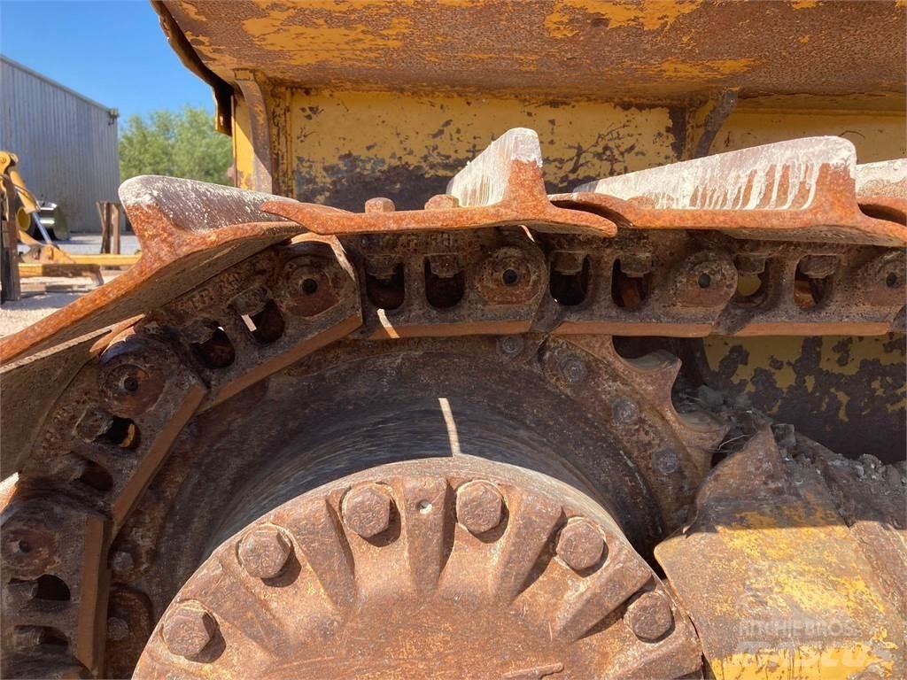 CAT D5K2 LGP Dozers - Tratores rastos