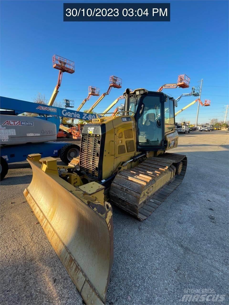 CAT D5K2 LGP Dozers - Tratores rastos