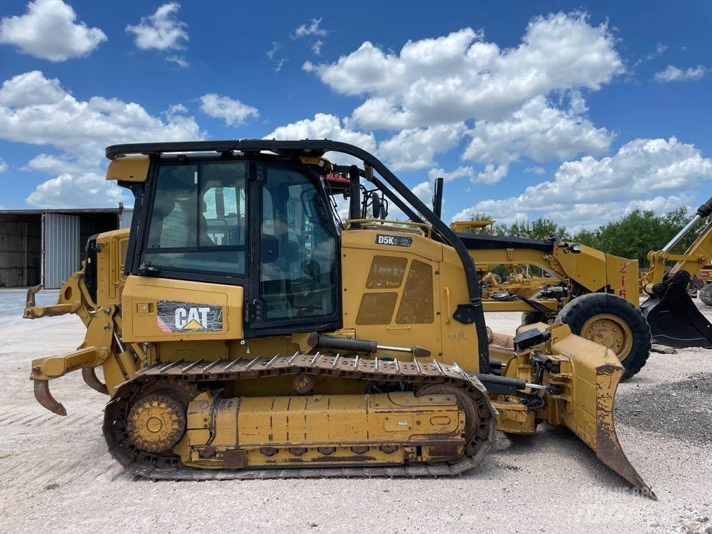 CAT D5K2 XL Dozers - Tratores rastos