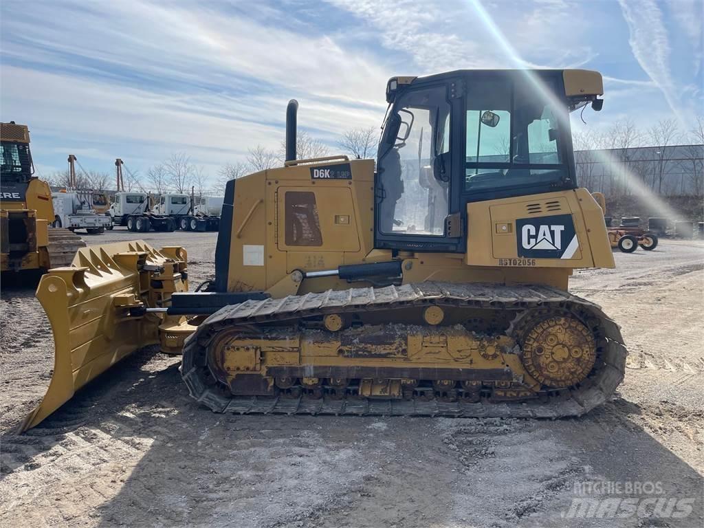 CAT D6K2 LGP Dozers - Tratores rastos