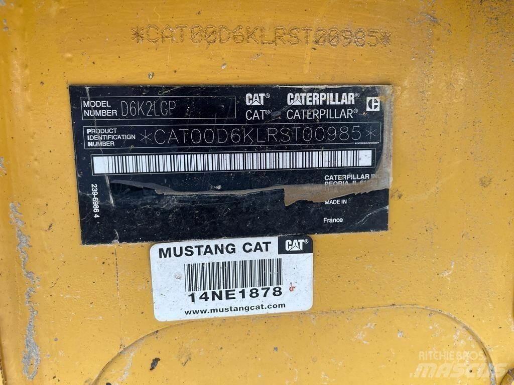 CAT D6K2 LGP Dozers - Tratores rastos